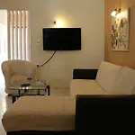 Antelia Homes 아파트 *