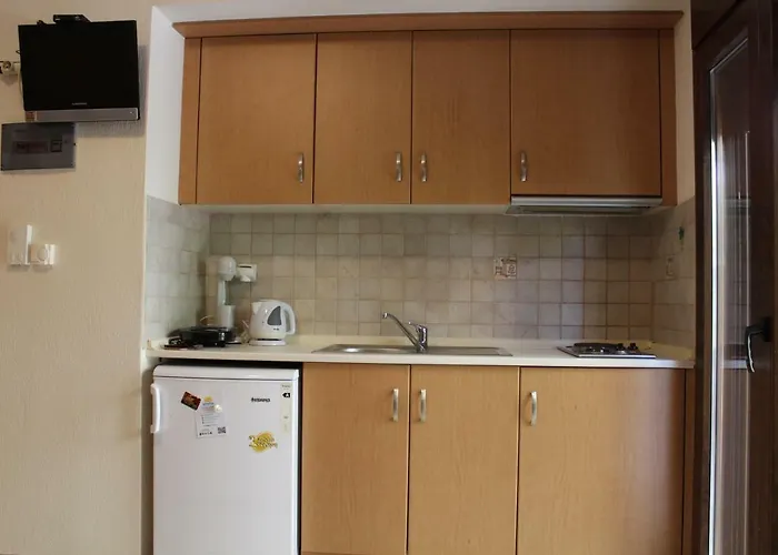 アパート Antelia Homes *